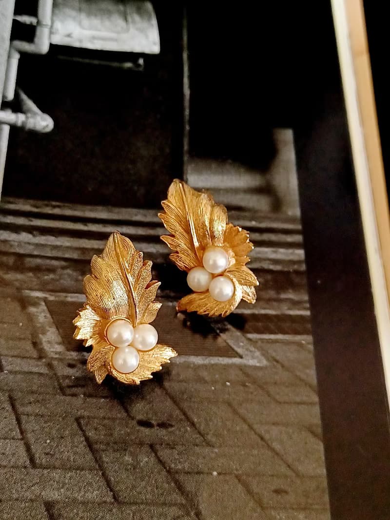 vintage jewelry SARAH COV刷金蕨葉珍珠 夾式耳環