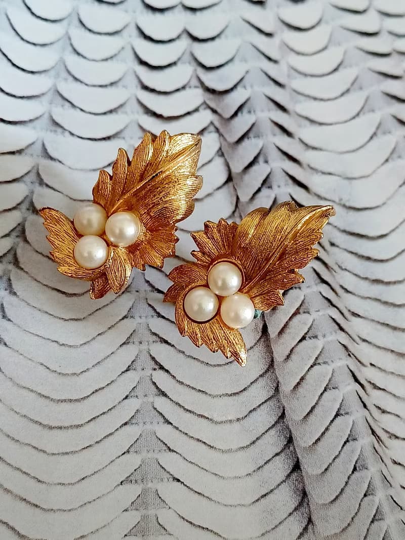 vintage jewelry SARAH COV刷金蕨葉珍珠 夾式耳環