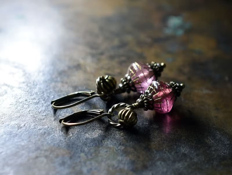 桜色ドイツヴィンテージビーズのリングピアス