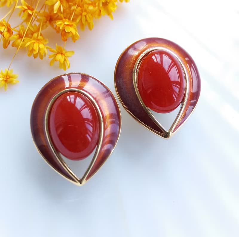 Vintage Jewelry 西洋古董飾品 TRIFARI 甜潤摩登 夾式耳環
