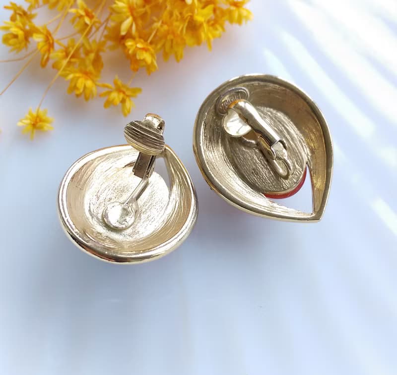 Vintage Jewelry 西洋古董飾品 TRIFARI 甜潤摩登 夾式耳環
