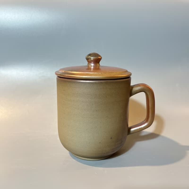 柴燒500cc有蓋馬克杯 / 啤酒杯 / 小平凡手作