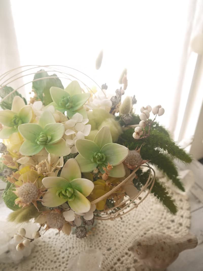 夏末.寧靜綠色系索拉花.乾燥花.手工花器.生日.開幕最佳首選.