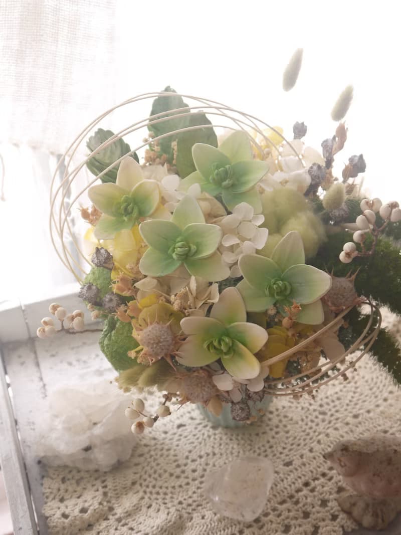 夏末.寧靜綠色系索拉花.乾燥花.手工花器.生日.開幕最佳首選.