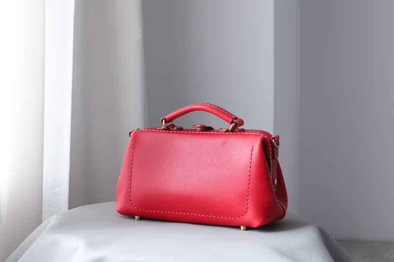 天使之眼 复古横版医生包斜挎包 手提口金包 巧克力色