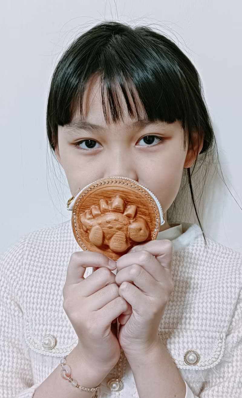 小恐龍煎餅零錢包 / 可愛又好用