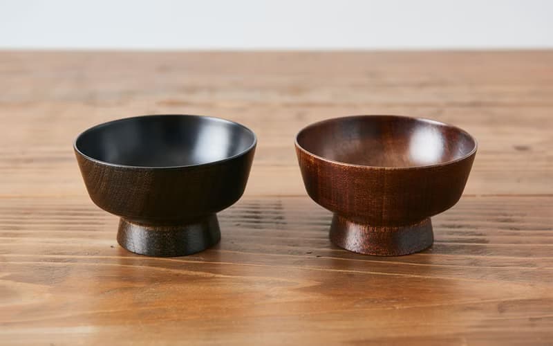 ろくろ挽きの飯椀　ミズメザクラ　茶拭き漆