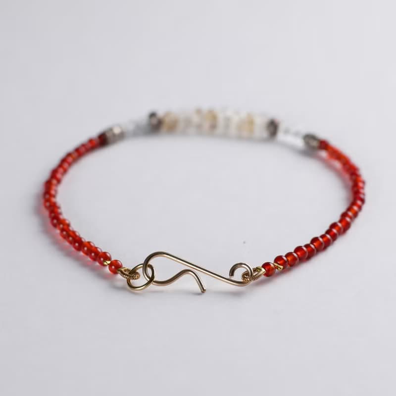 レッドアゲートとルチルクォーツのブレスレット