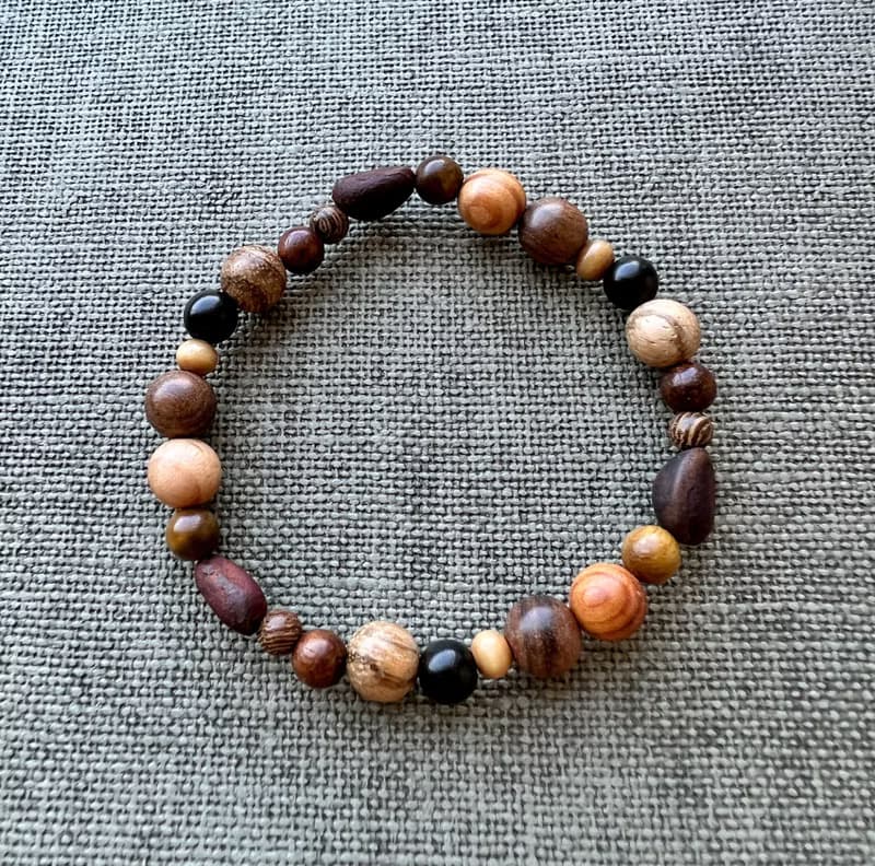 ||雪森|| 森林系中性手環。西伯利亞雪松子/沉香/花梨木 快速出貨