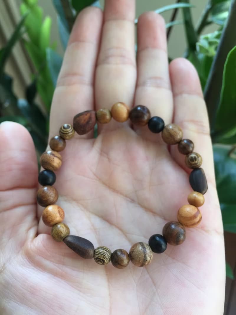 ||雪森|| 森林系中性手環。西伯利亞雪松子/沉香/花梨木 快速出貨