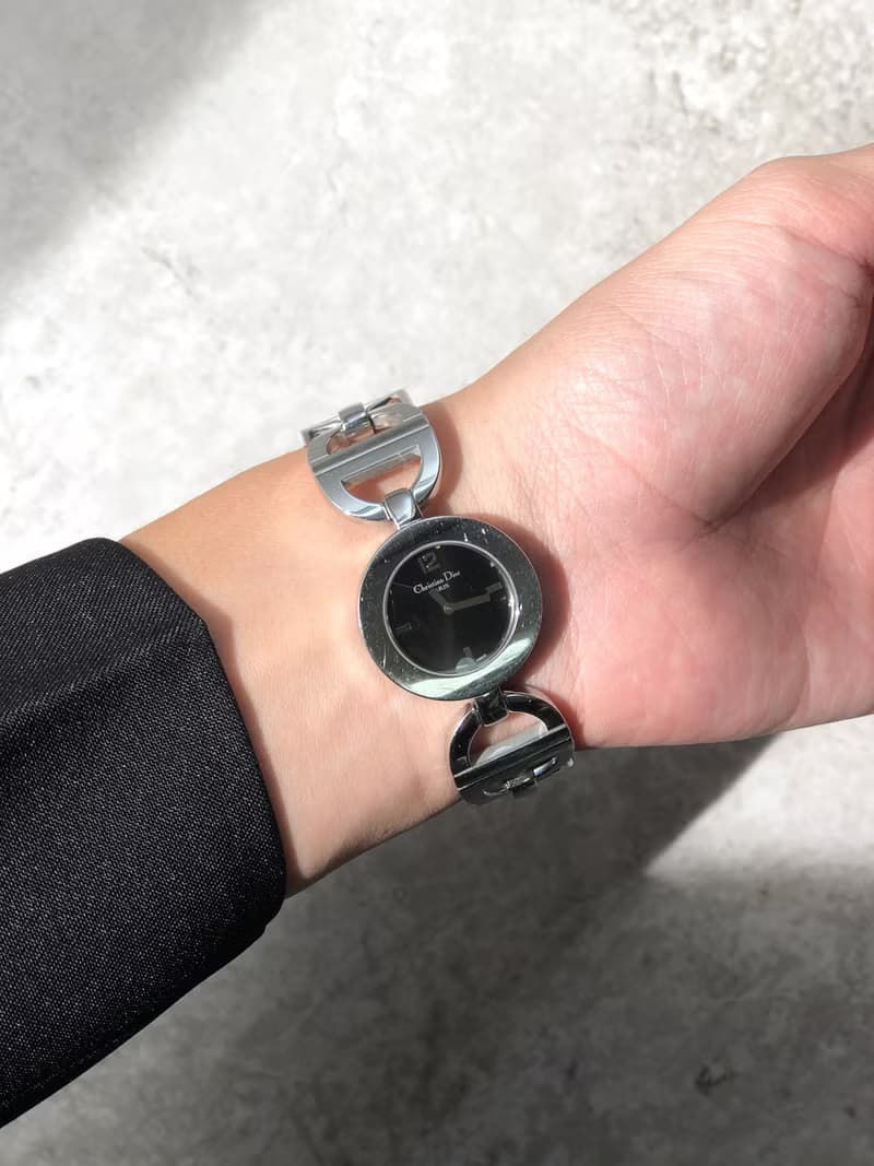 【 日本直送　名牌中古包 】Christian Dior 腕時計 シルバー マリス ラウンドフェイス ステンレススチール CD022110 e4madz
