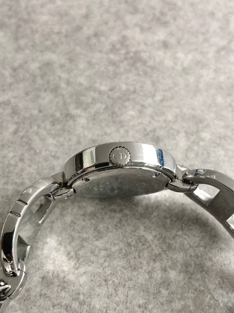 【 日本直送　名牌中古包 】Christian Dior 腕時計 シルバー マリス ラウンドフェイス ステンレススチール CD022110 e4madz