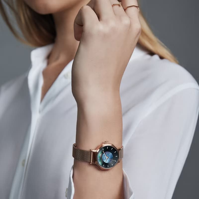 Volare Mother Of Pearl 珍珠黑色鋼帶手錶 28mm