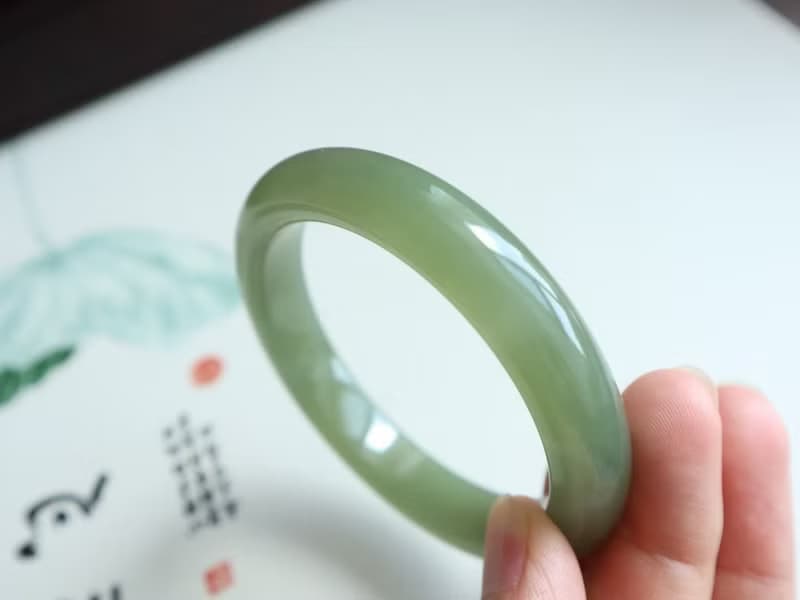 天然晴水和田玉手鐲  晴水手鐲冰底湖水綠顏色美脂份厚七夕禮物