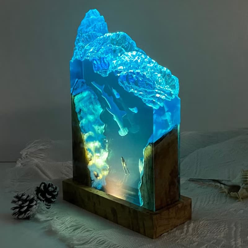 深海狂鯊、樹酯實木夜燈、辦公室桌面擺件、居家藝術雕塑、精品