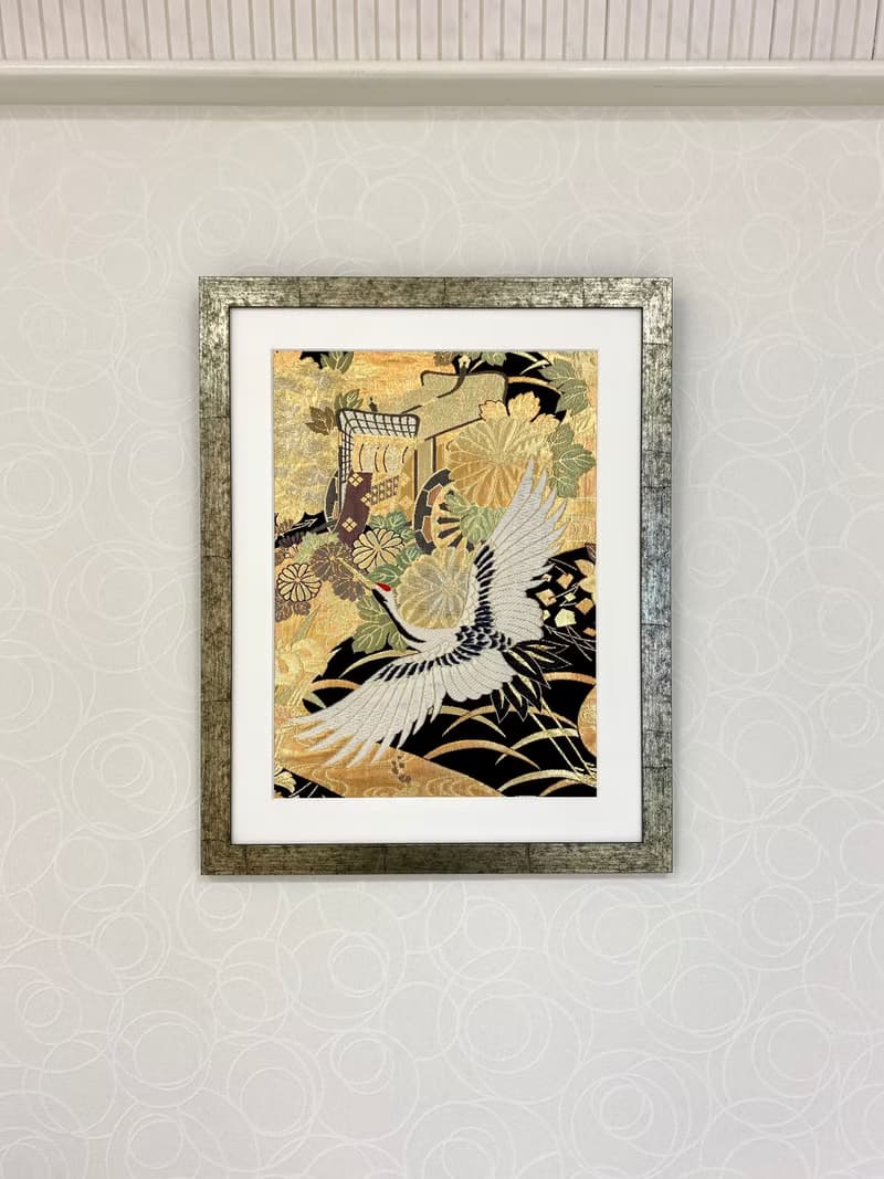 きものアート002　金彩御所鶴　金糸　着物　和モダンインテリア　縁起物 made in japan