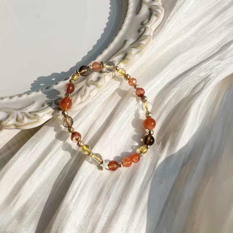 好運龍來//黃水晶 金草莓晶 紅膠花 茶晶 紅瑪瑙 黑髮晶 水晶手鍊