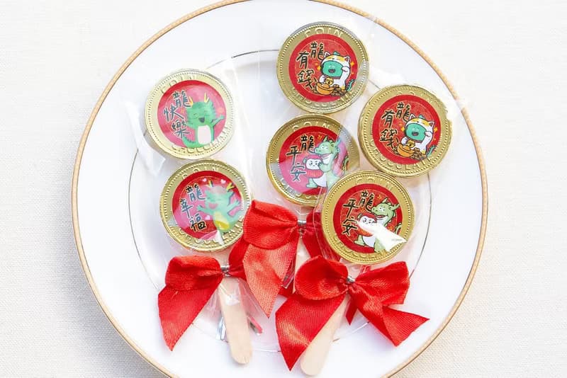 開春小禮品 龍年祝福語 串串2入女王金幣巧克力棒 (2款可挑) 插圖