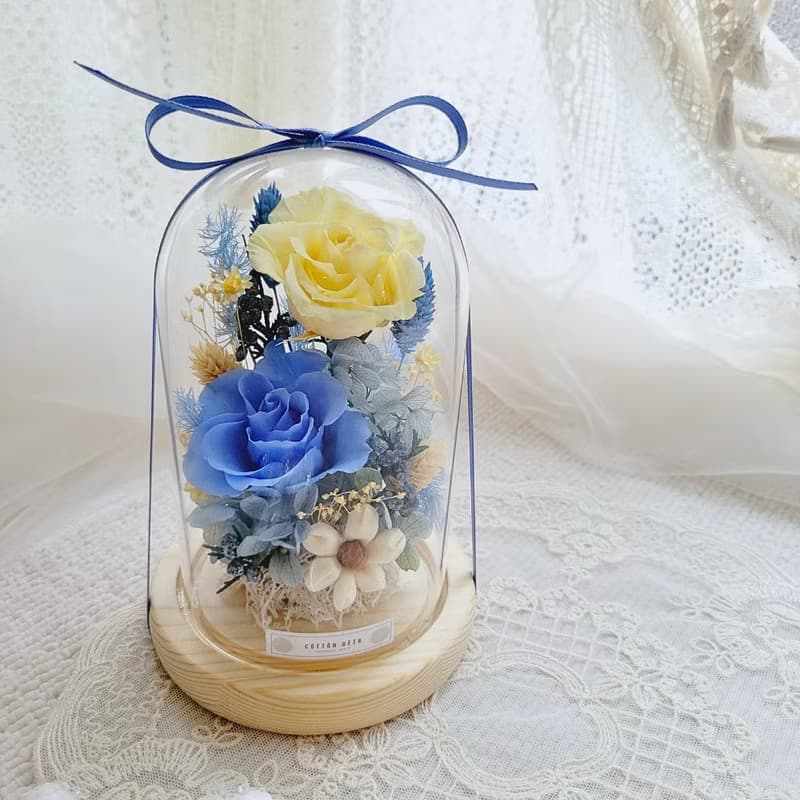 永生玫瑰花玻璃罩盅。玻璃球。擺飾。附包裝。禮物
