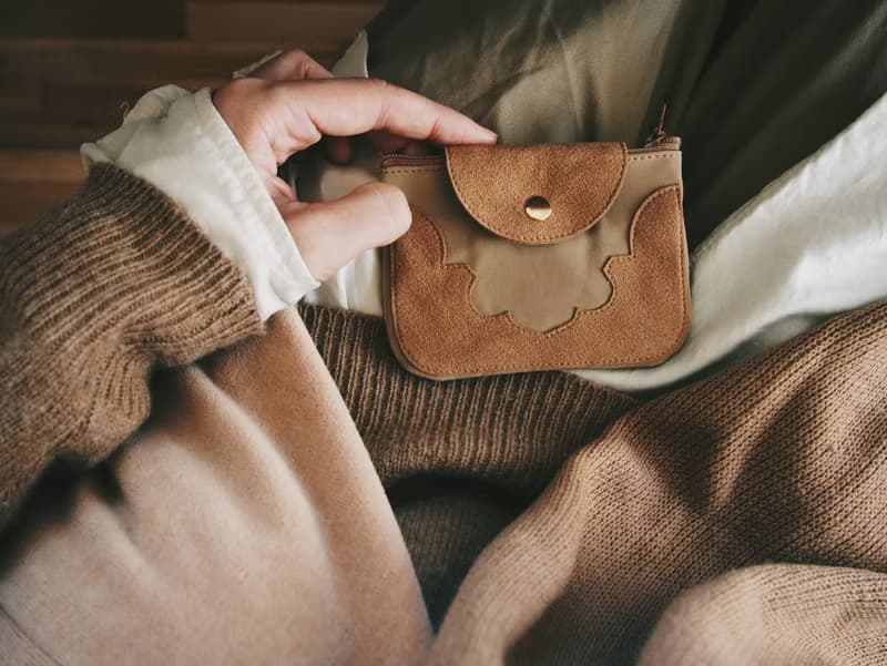 temple coin purse ( camel )