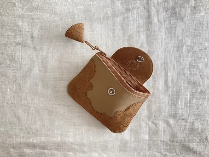 temple coin purse ( camel )
