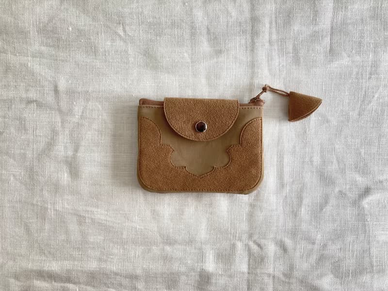 temple coin purse ( camel )
