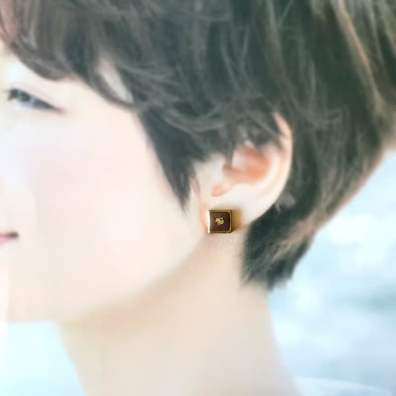 金継ぎ ライン ブラウン 美濃焼き タイル  ピアス イヤリング ノンホールピアス 茶色 ゴールド 金 小ぶり シンプル 小さい 華やか 上品 金箔