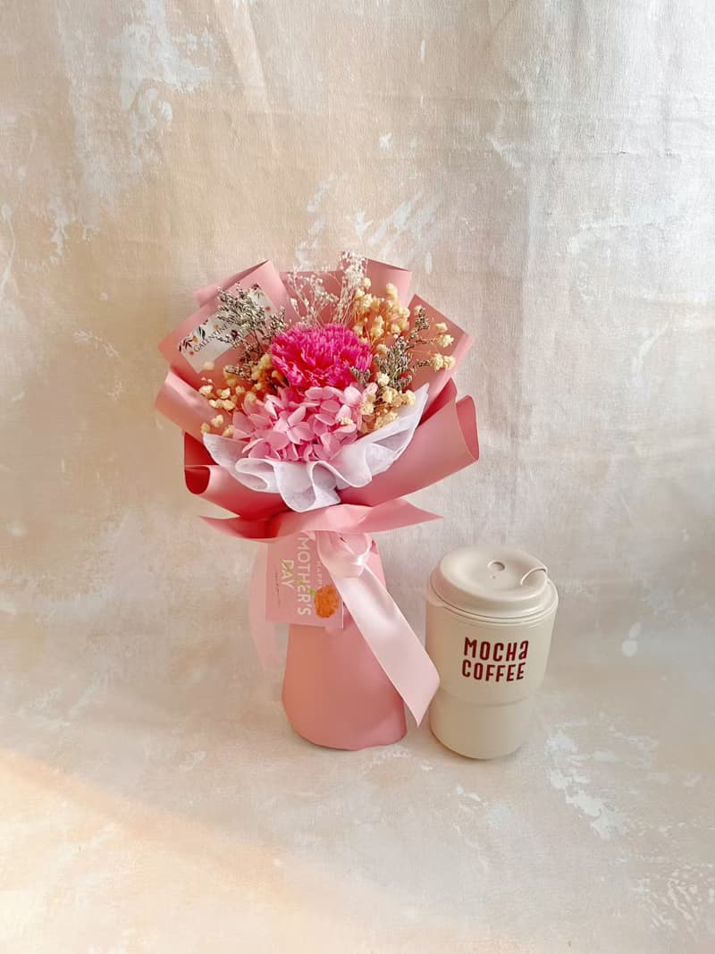 只限香港 母親節花束系列 尊貴媽媽 紅色 康乃馨 永生花 保鮮花