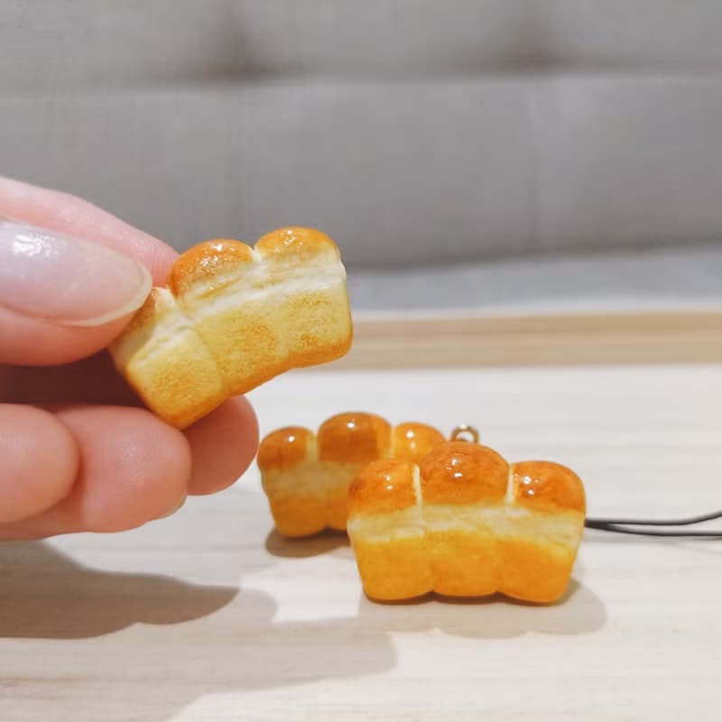 minita* 迷你山型麵包 高仿真 掛飾 吊飾 別針 療癒小物 袖珍食玩
