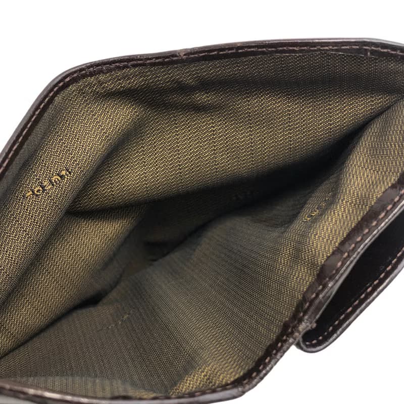 【 日本直送　名牌中古包 】FENDI フェンディ ズッカ ジャガード 二つ折り 財布 ブラウン vintage ヴィンテージ オールド 3jbzkz