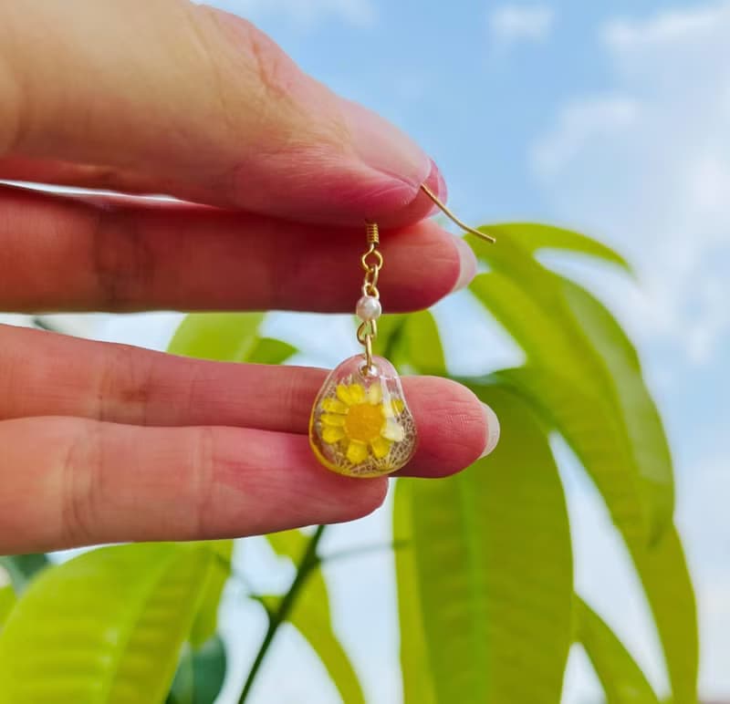 永生花 小小花耳飾 小星花圈 耳環 earring UV 樹脂
