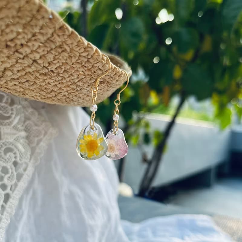 永生花 小小花耳飾 小星花圈 耳環 earring UV 樹脂
