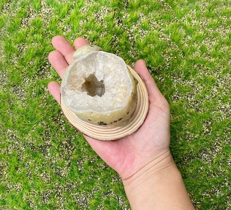 能量原礦晶洞-天然瑪瑙白晶洞療癒精靈 能量擺件 消磁淨化 財運