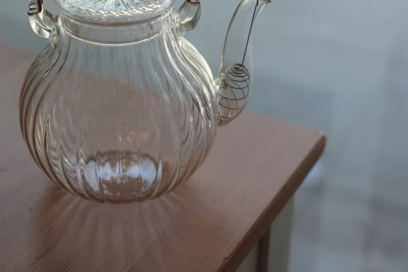 花瓣條紋玻璃茶壺 800ml