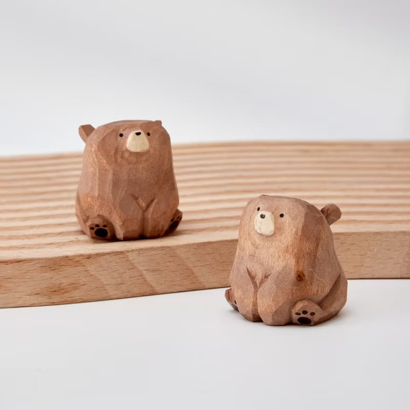Tomo 棕色小熊木雕