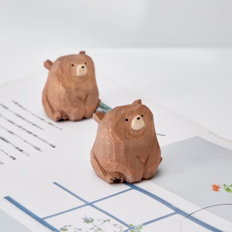 Tomo 棕色小熊木雕
