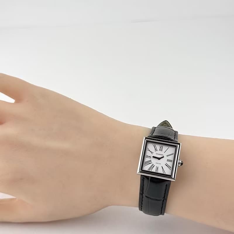 稀有中古Chanel Mademoiselle黑色石英古董錶 皮革帶 二手錶 女裝