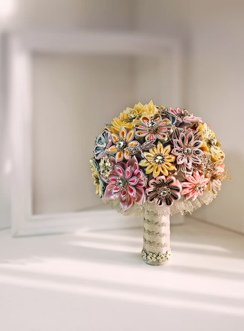 珠寶捧花神話系-粉銀洛可可手工珍珠緞帶水鑽花束