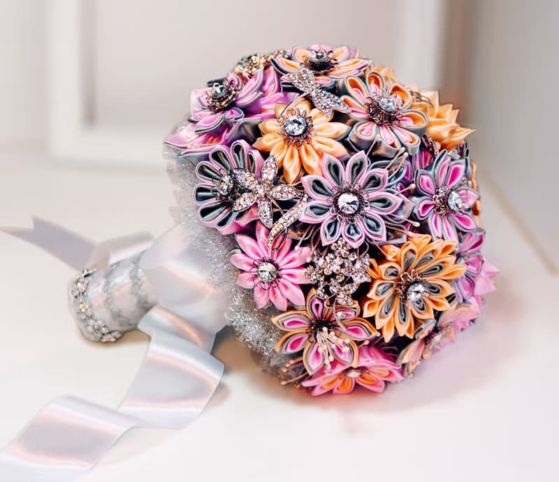 珠寶捧花神話系-粉銀洛可可手工珍珠緞帶水鑽花束