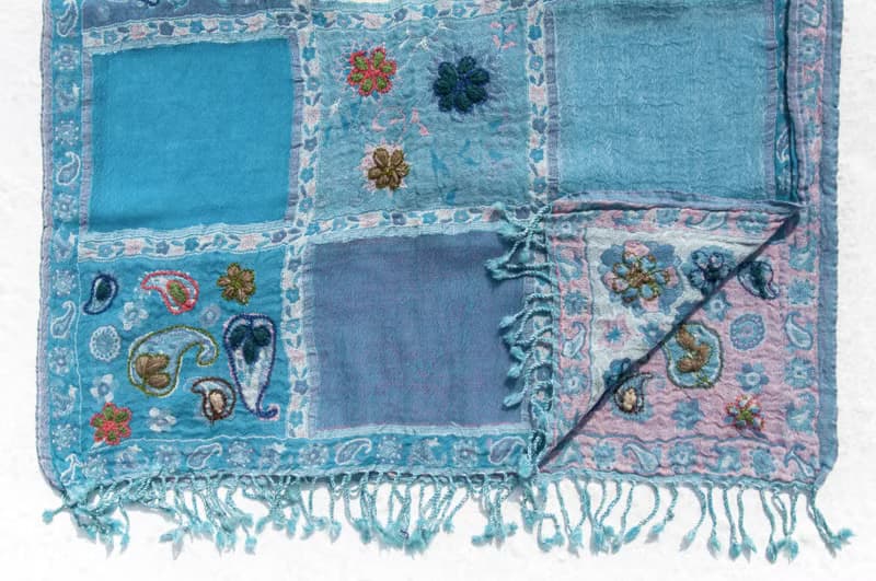 克什米爾 喀什米爾Cashmere刺繡羊毛披肩 針織圍巾 刺繡圍巾-花朵