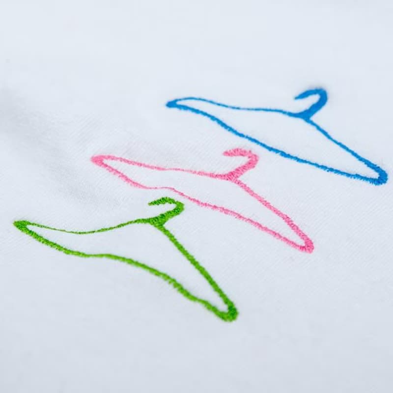 カラフルハンガーセット 刺繍Tシャツ　ユニセックスXS〜XLサイズ　Tcollector