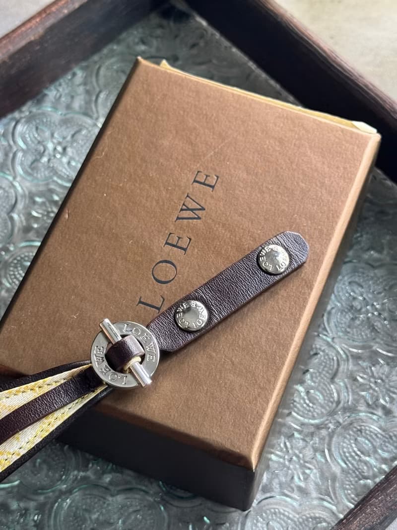 中古名牌 Loewe 羅意威 皮革手帶 禮物 手鈪