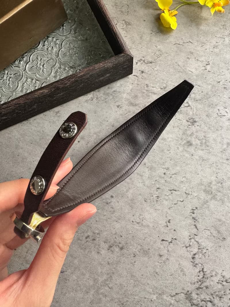 中古名牌 Loewe 羅意威 皮革手帶 禮物 手鈪