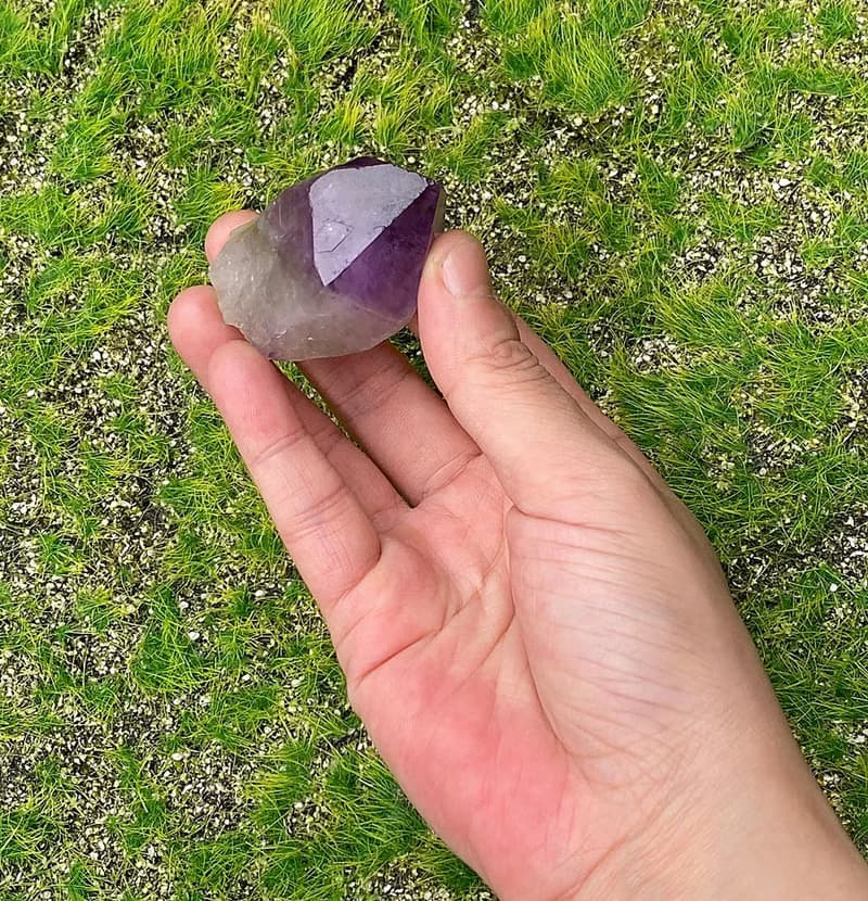 能量礦石-彩虹紫晶骨幹 冥想 療癒 避邪化煞 吸收負能量 快速出貨