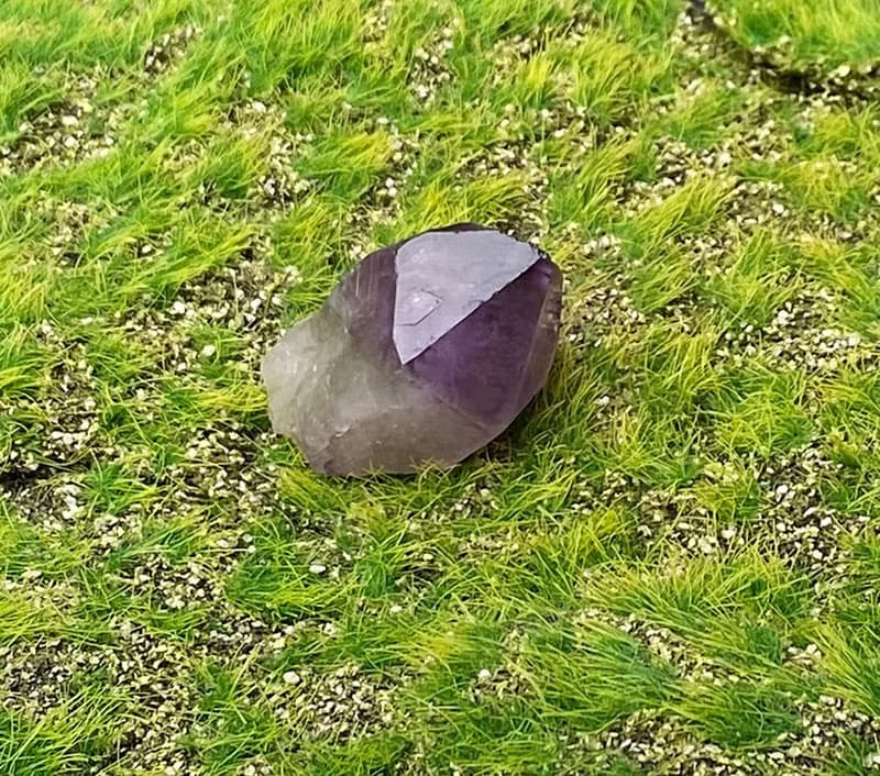 能量礦石-彩虹紫晶骨幹 冥想 療癒 避邪化煞 吸收負能量 快速出貨