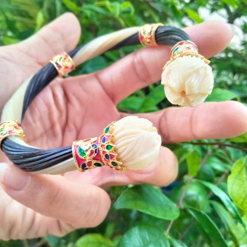 White&Black Body Elephant Tail Hair Bangle Silver Enamelled Sukhothai Free Size