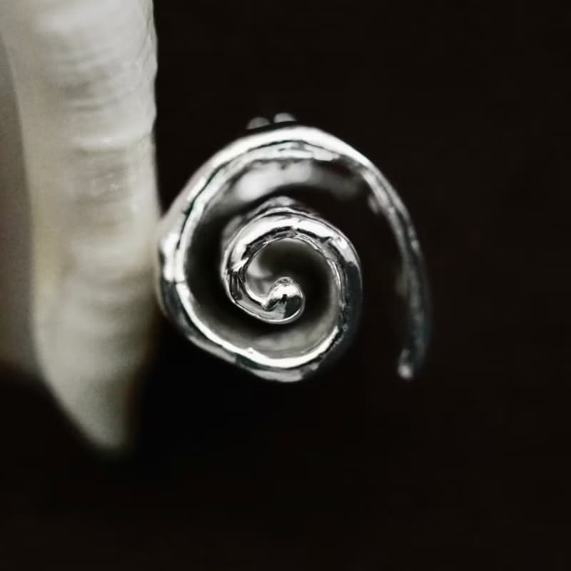 Tidal Coil Earrings | 潮蜷耳環