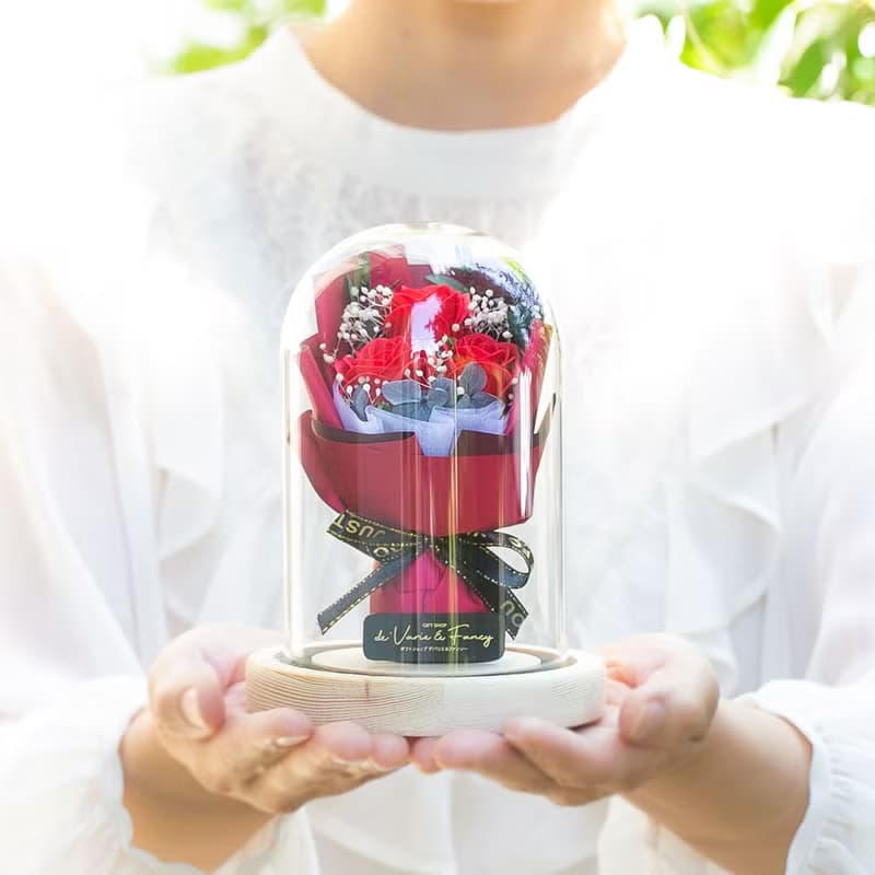 デバリエ ソープフラワー フラワードーム 薔薇 花束 天然木 ガラス 誕生日プレゼント 女性 花 彼女 デバリエオリジナル  hi-01-red
