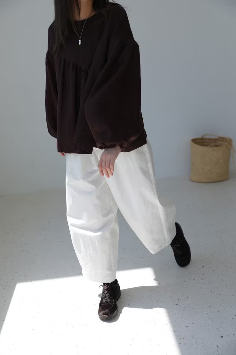 法國產亞麻 復古花苞襯衣  黑白 I Amish Style Top