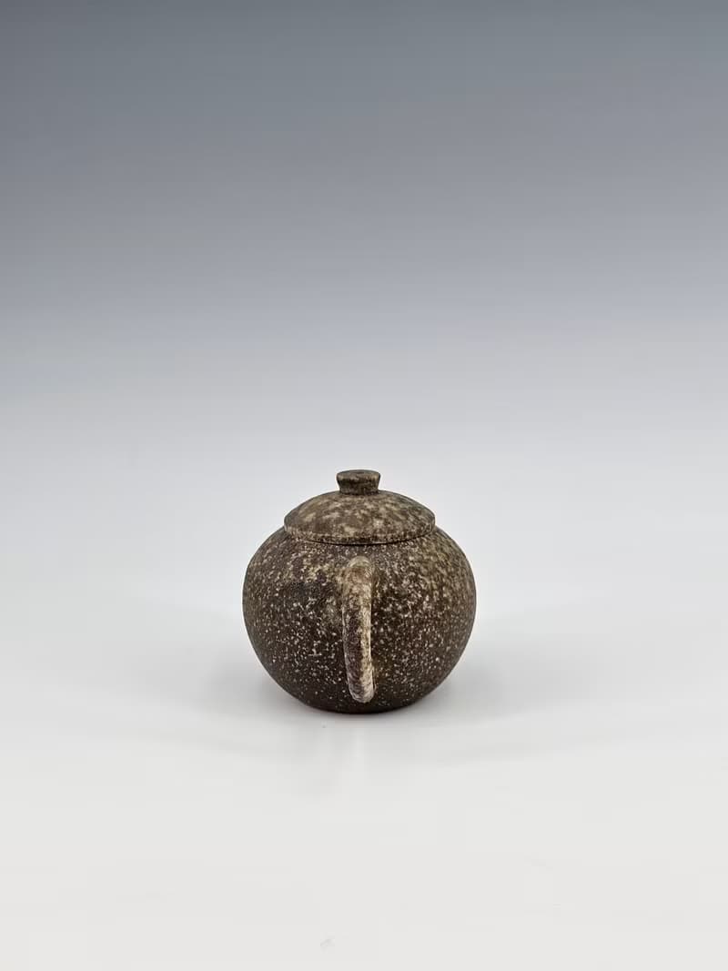 日本艾土入碳柴燒壺